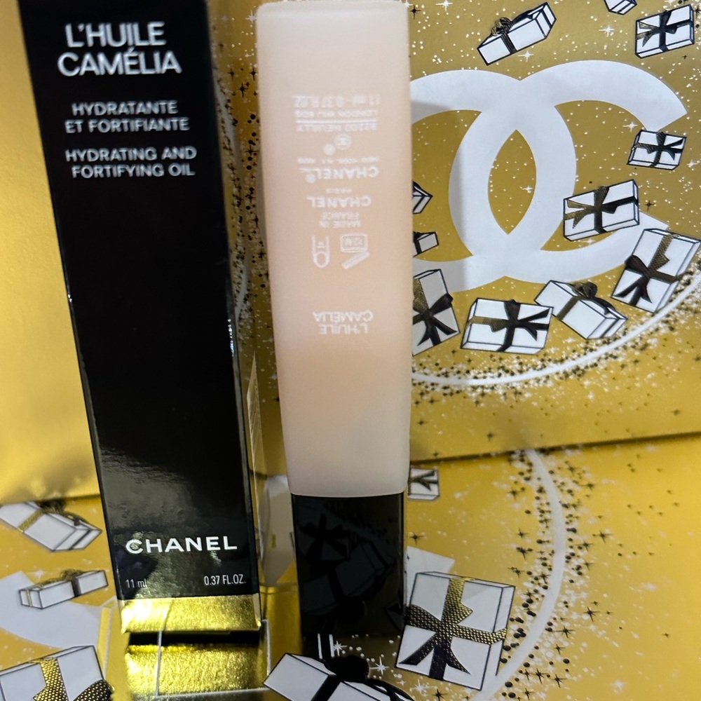 Chanel L'huile Camelia Hydrating & Fortifying Oil 11ml (authentic) - Picture 15 of 15